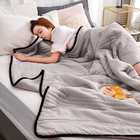 SILK COOLING BLANKET - 50% OFF + FREE SHIPPING LAST DAY PROMOTION!